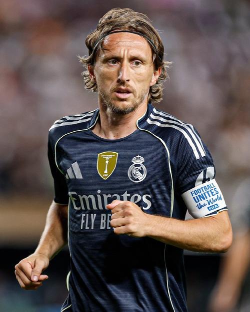 最新电竞比赛结果与数据统计